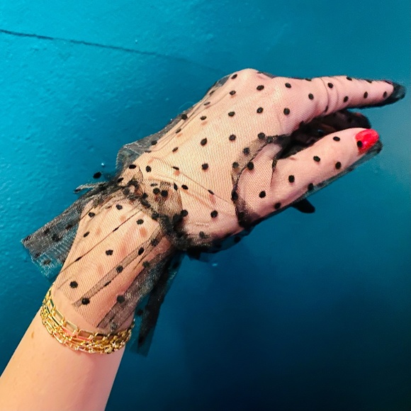 New! Sheer Polka Dot Ruffle Gloves - Picture 12 of 12